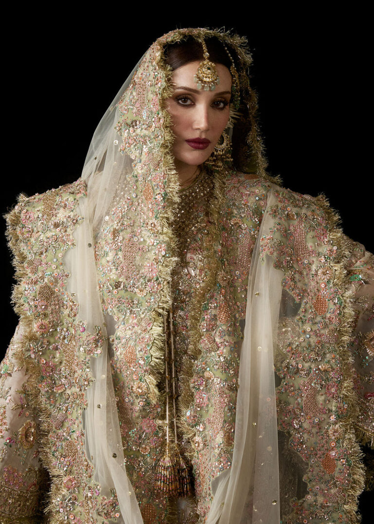 HRBridals25585copy_198e6875-1766-4e47-84d6-1cf08481f597_800x