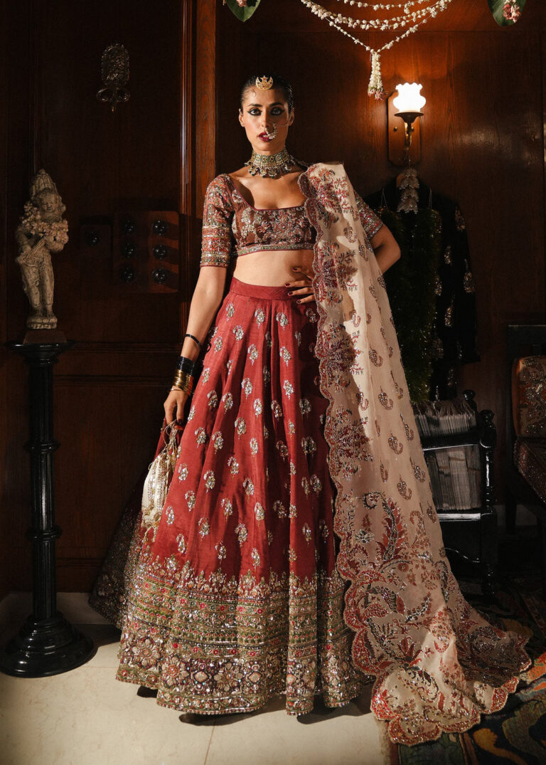 IndianWeddingDressinBridalCholiandLehengaStyle_1080x