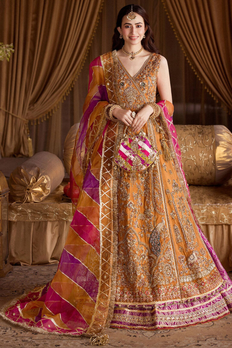 PakistaniWeddingMehndiDressinLehengaKameezStyle_1080x